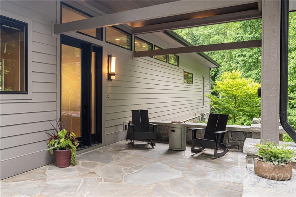 211 Pheasant Run Hendersonville NC 28739