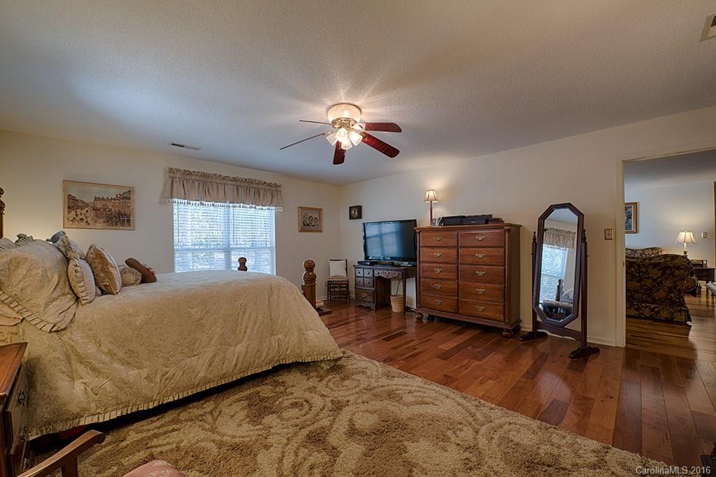 16 Woodland Drive Fairview NC 28730