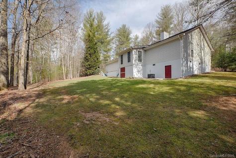 16 Woodland Drive Fairview NC 28730