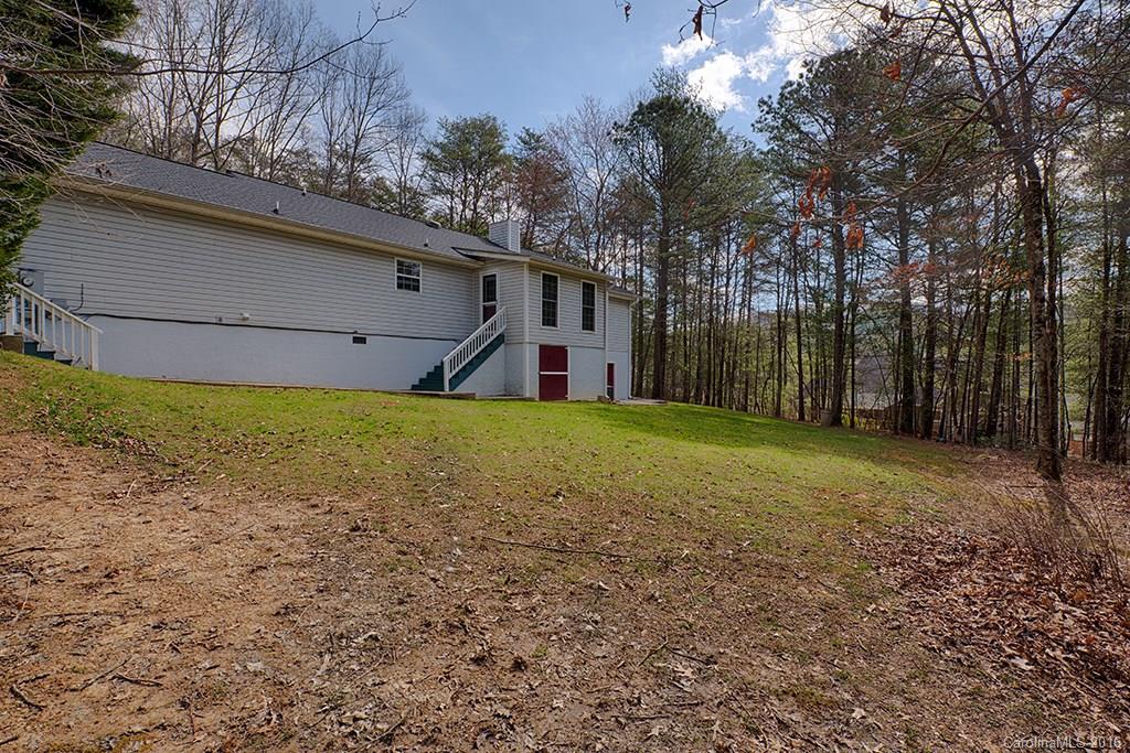 16 Woodland Drive Fairview NC 28730