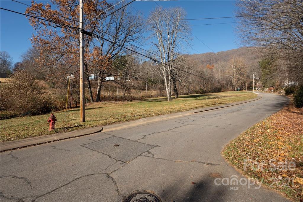 17 Anthony Street Waynesville NC 28786