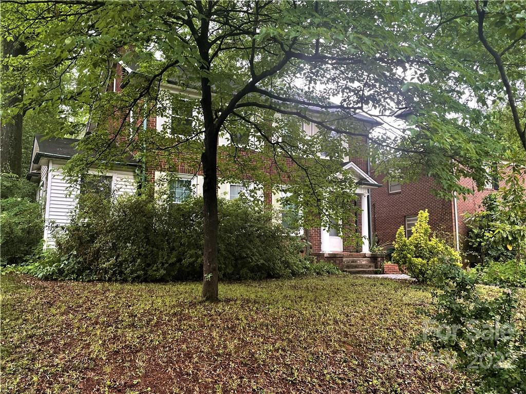 1016 Isleworth Avenue Charlotte NC 28203