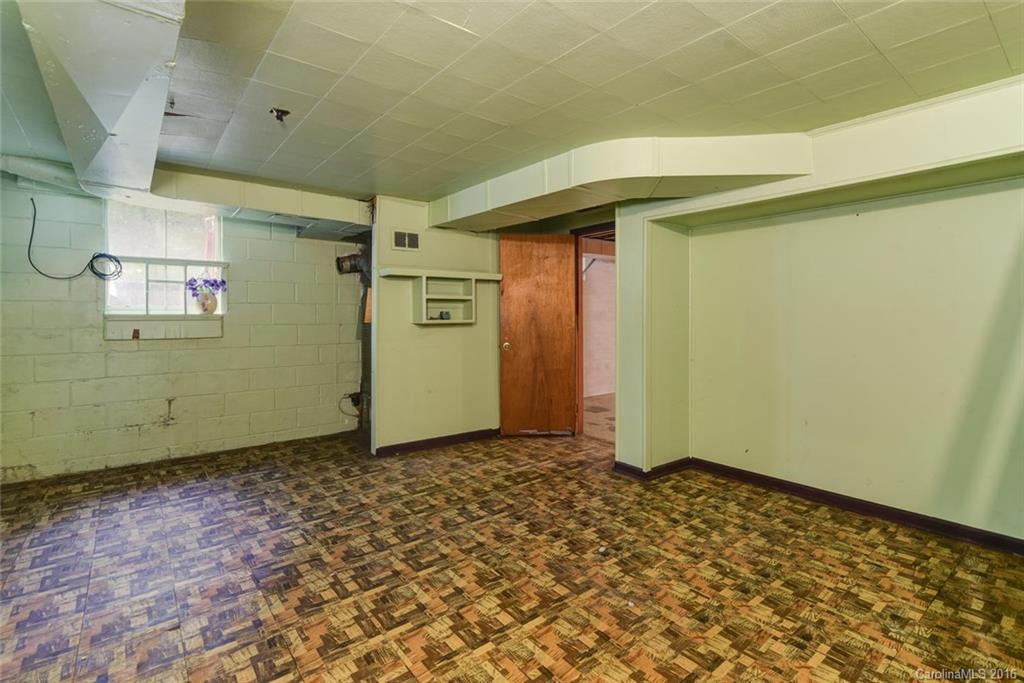 24 Melbourne Place Asheville NC 28801