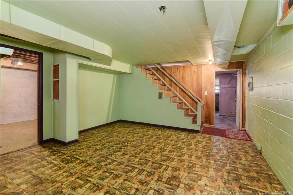 24 Melbourne Place Asheville NC 28801