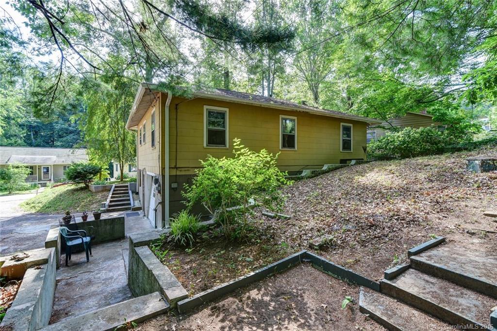 24 Melbourne Place Asheville NC 28801