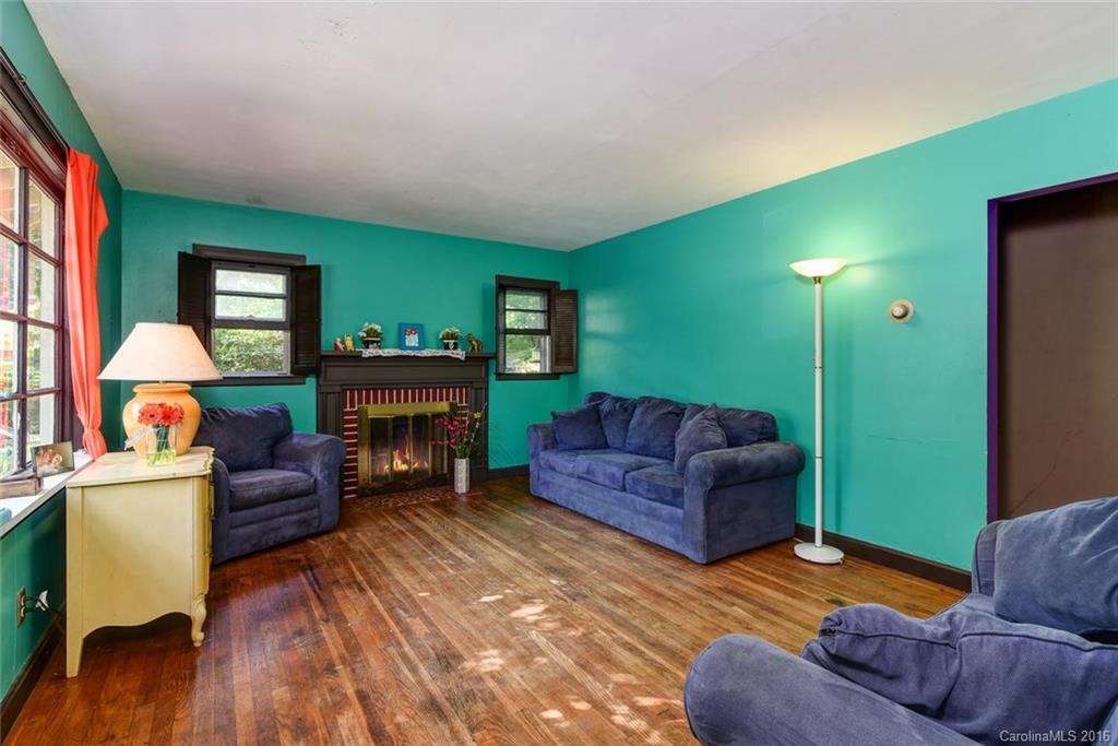 24 Melbourne Place Asheville NC 28801
