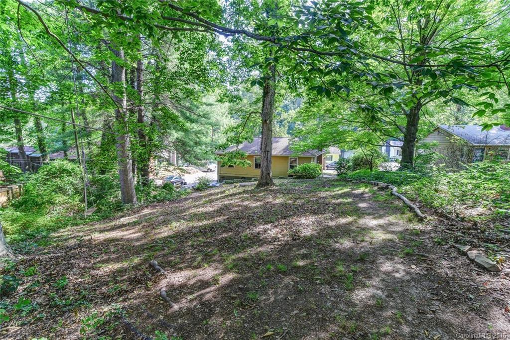 24 Melbourne Place Asheville NC 28801