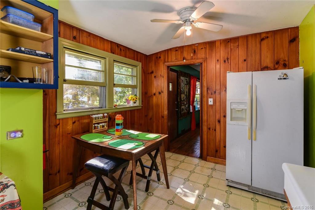 24 Melbourne Place Asheville NC 28801