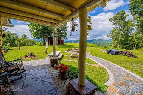 2816 Rabbit Hop Road Spruce Pine NC 28777