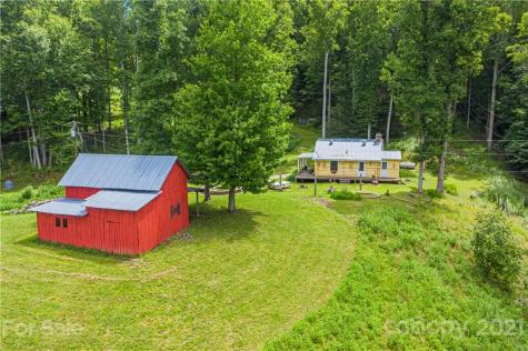 2816 Rabbit Hop Road Spruce Pine NC 28777