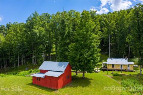 2816 Rabbit Hop Road Spruce Pine NC 28777