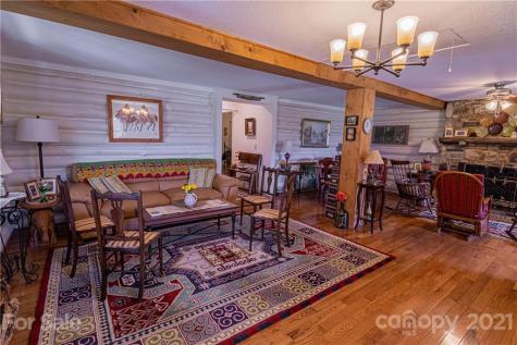 2816 Rabbit Hop Road Spruce Pine NC 28777