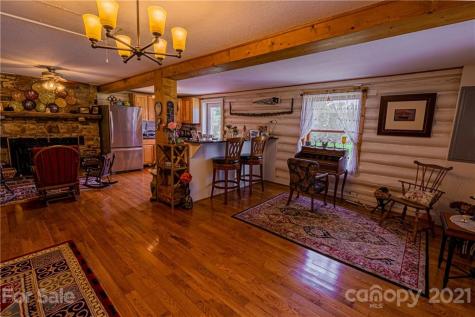 2816 Rabbit Hop Road Spruce Pine NC 28777