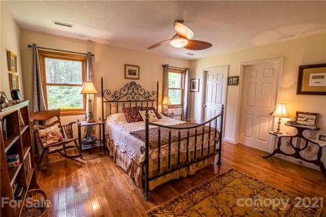 2816 Rabbit Hop Road Spruce Pine NC 28777
