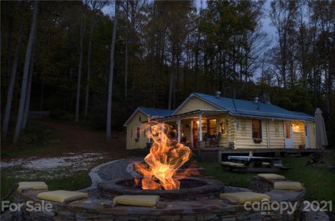 2816 Rabbit Hop Road Spruce Pine NC 28777