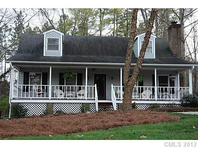 1220 Robinhood Circle Charlotte NC 28227