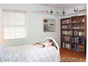 27 Maple Drive Asheville NC 28805