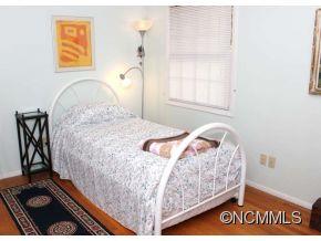 27 Maple Drive Asheville NC 28805