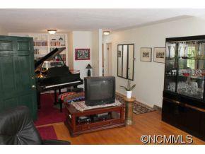 27 Maple Drive Asheville NC 28805
