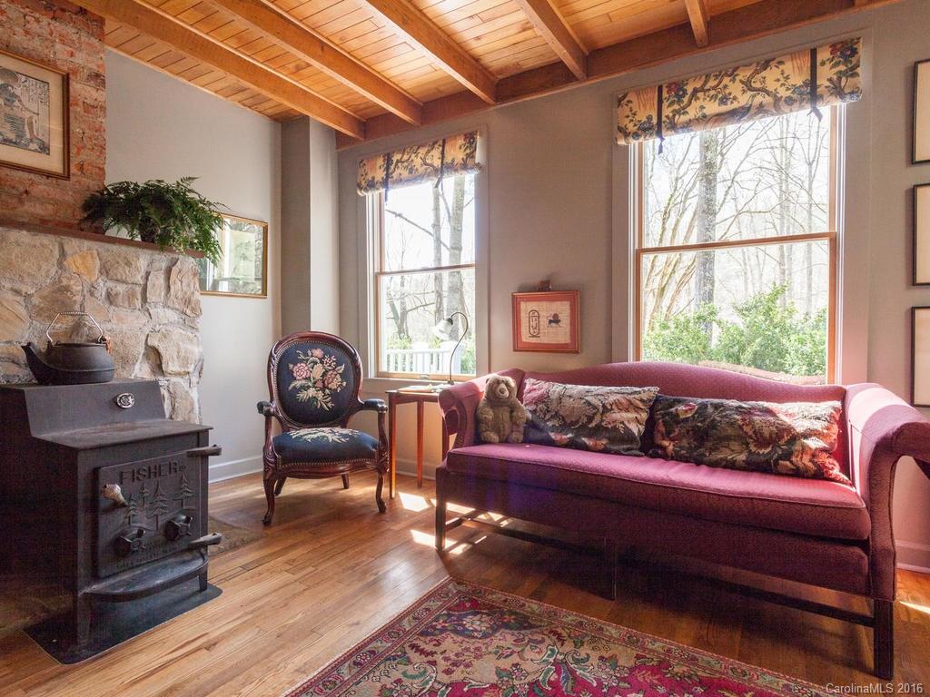 444 River Loop Road Mills River NC 28759