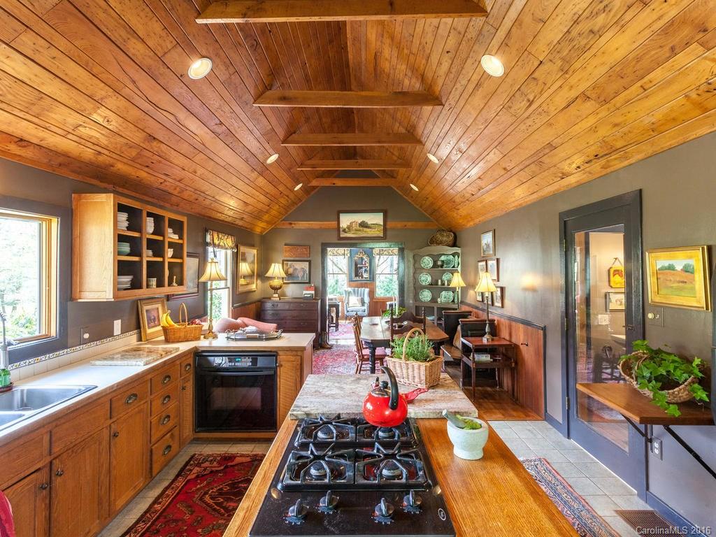444 River Loop Road Mills River NC 28759