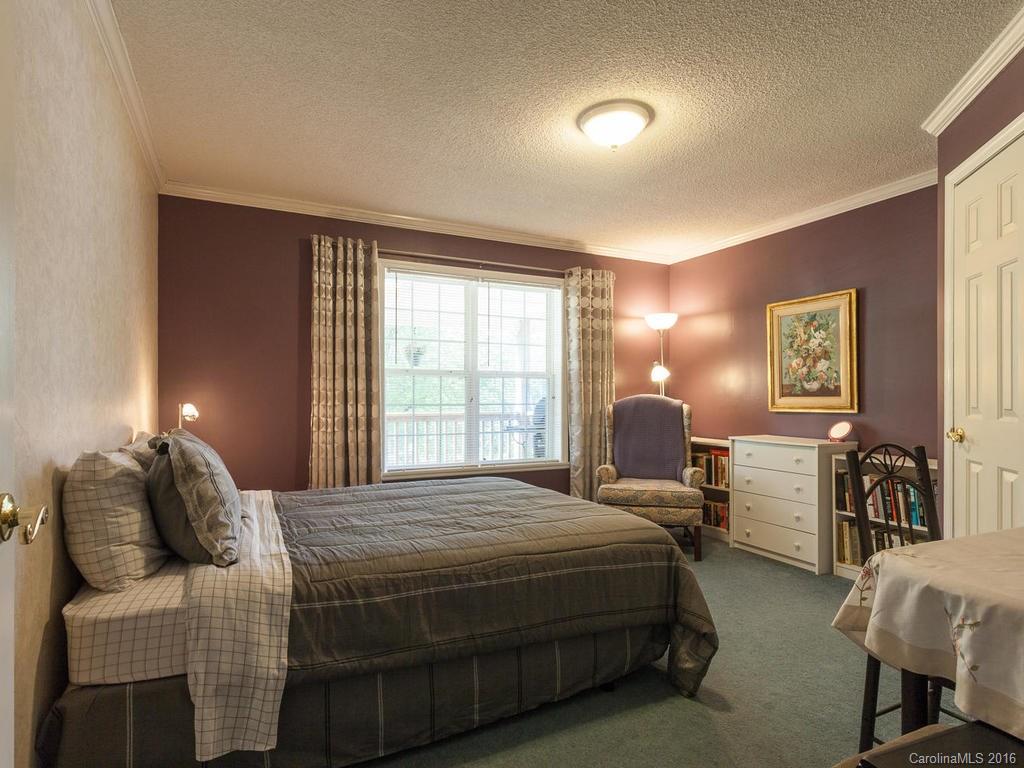 37 Upper Moffitt Road Asheville NC 28805