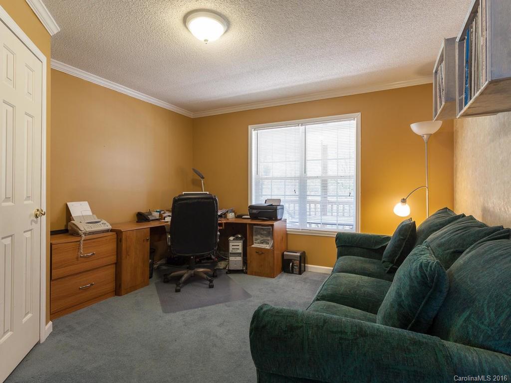 37 Upper Moffitt Road Asheville NC 28805