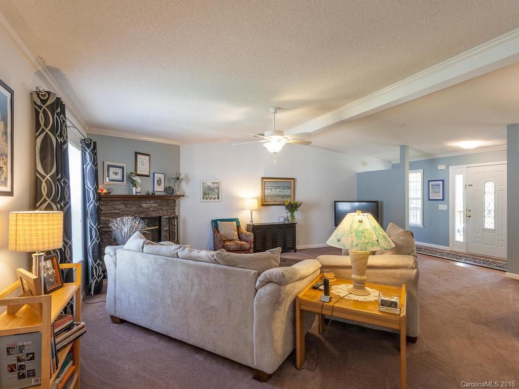 37 Upper Moffitt Road Asheville NC 28805