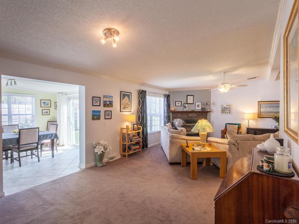 37 Upper Moffitt Road Asheville NC 28805