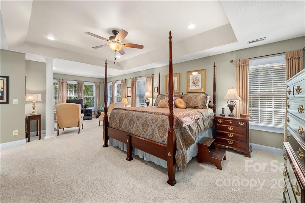 26 Ludgate Lane Arden NC 28704