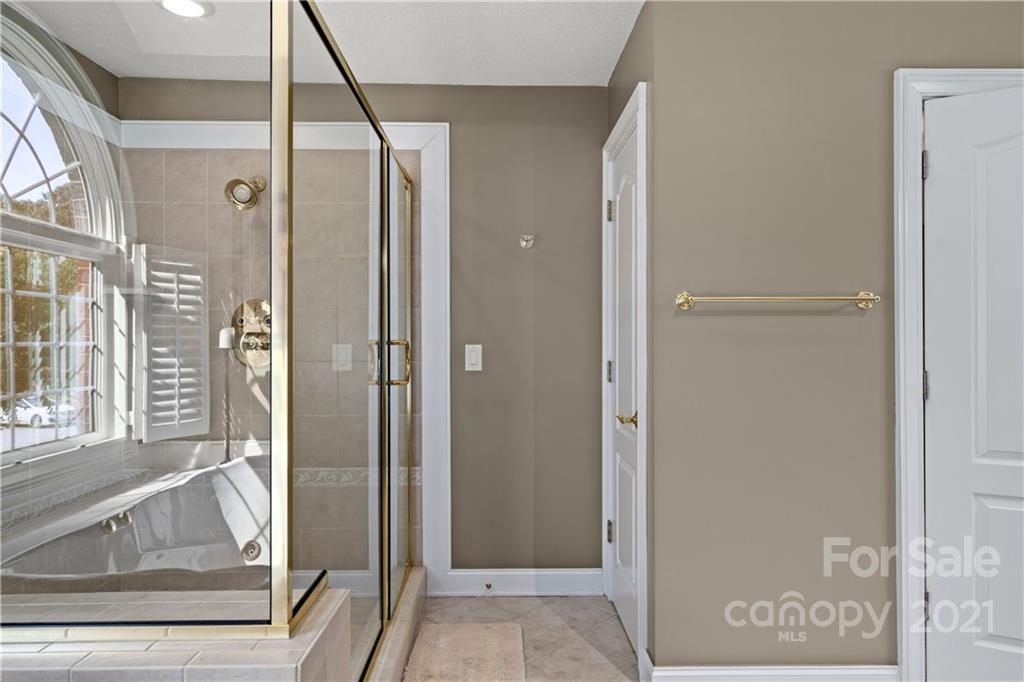 26 Ludgate Lane Arden NC 28704