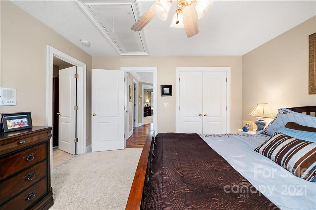 26 Ludgate Lane Arden NC 28704