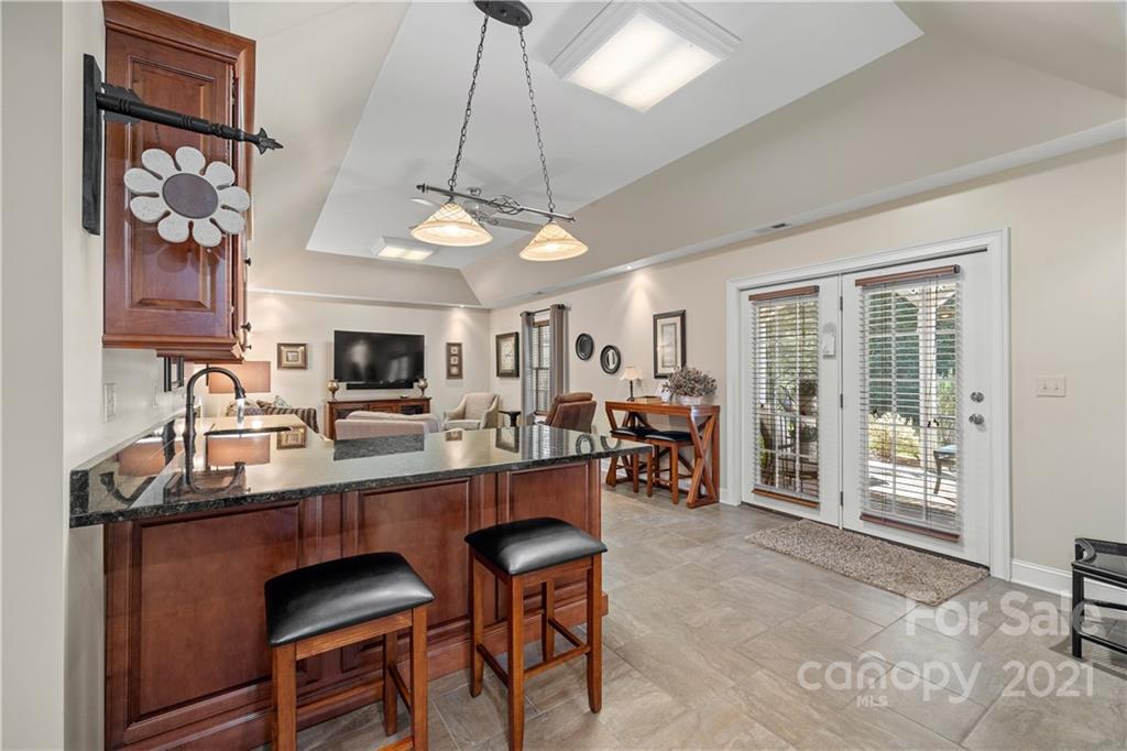 26 Ludgate Lane Arden NC 28704