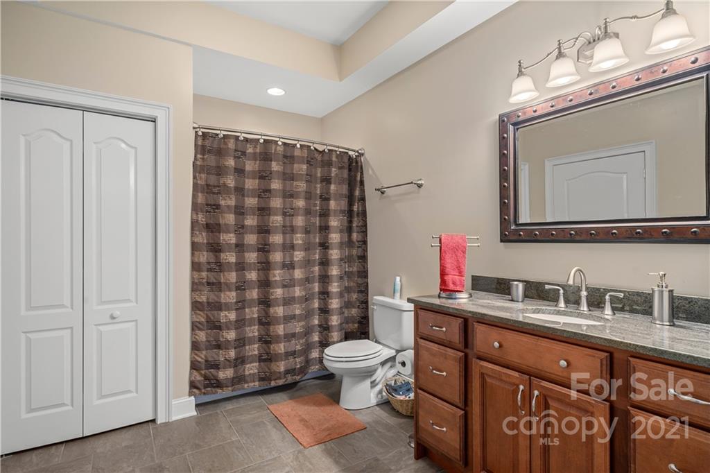 26 Ludgate Lane Arden NC 28704