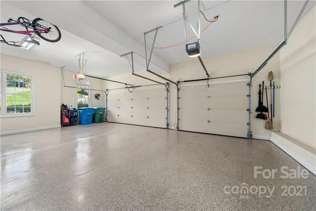 26 Ludgate Lane Arden NC 28704