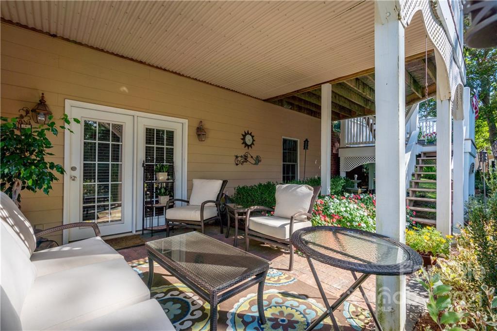 26 Ludgate Lane Arden NC 28704