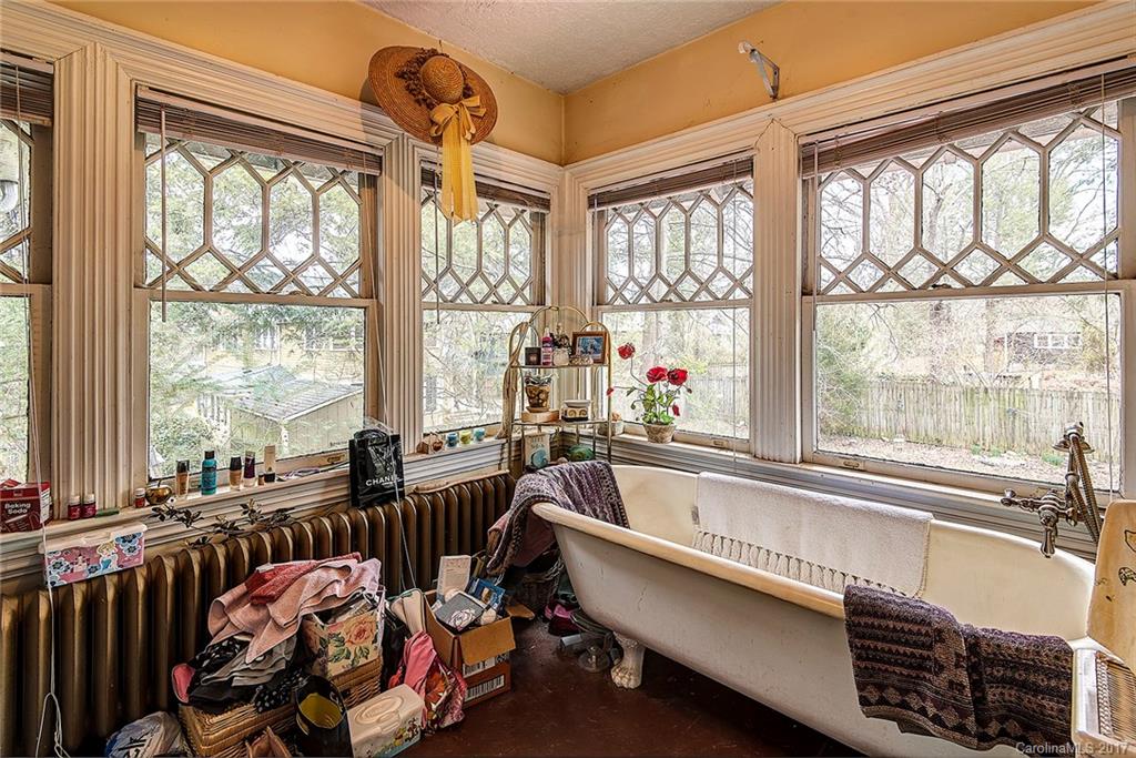 84 Elizabeth Street Asheville NC 28801