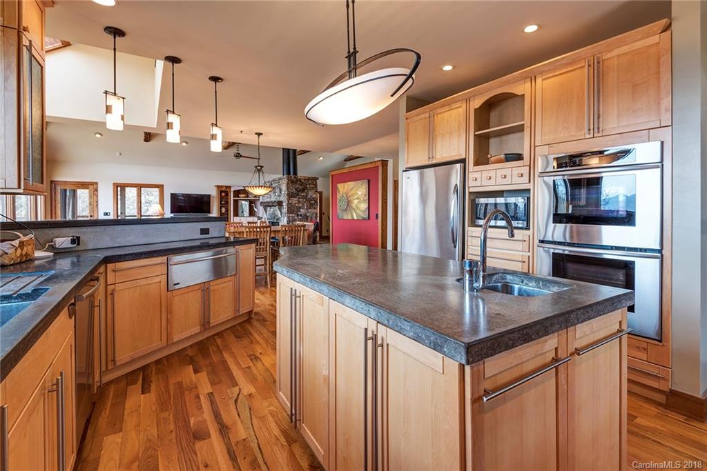 115 Mountain Creek Drive Swannanoa NC 28778