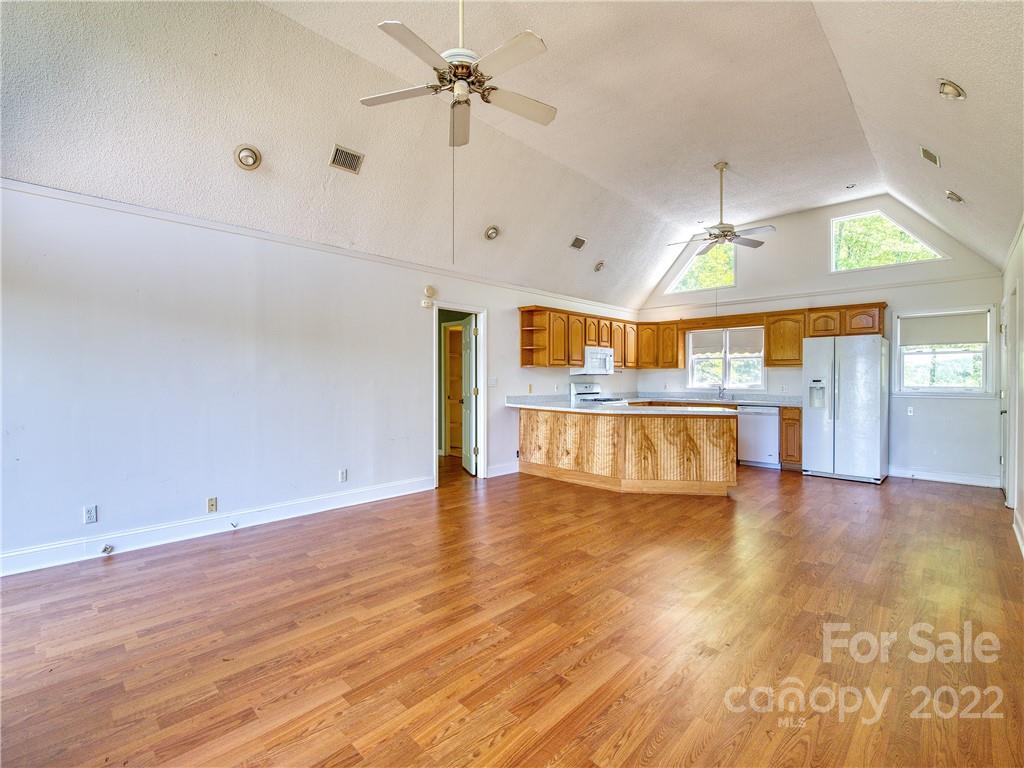599 Mountain Lake Drive Waynesville NC 28785