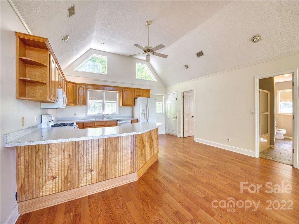 599 Mountain Lake Drive Waynesville NC 28785