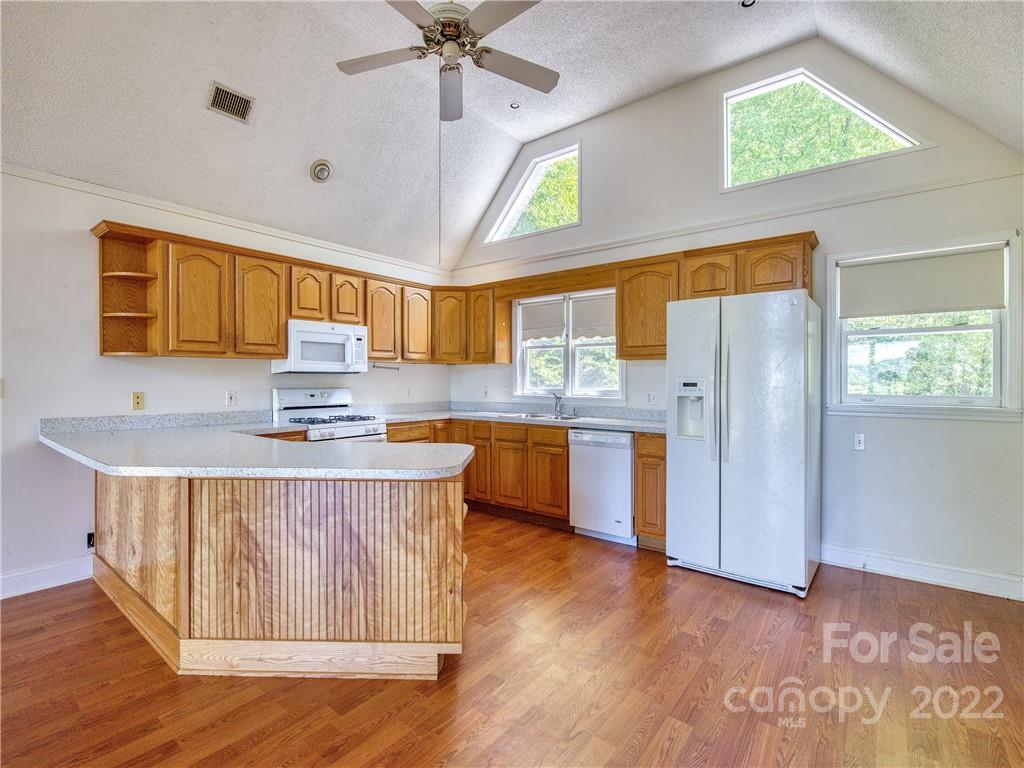 599 Mountain Lake Drive Waynesville NC 28785
