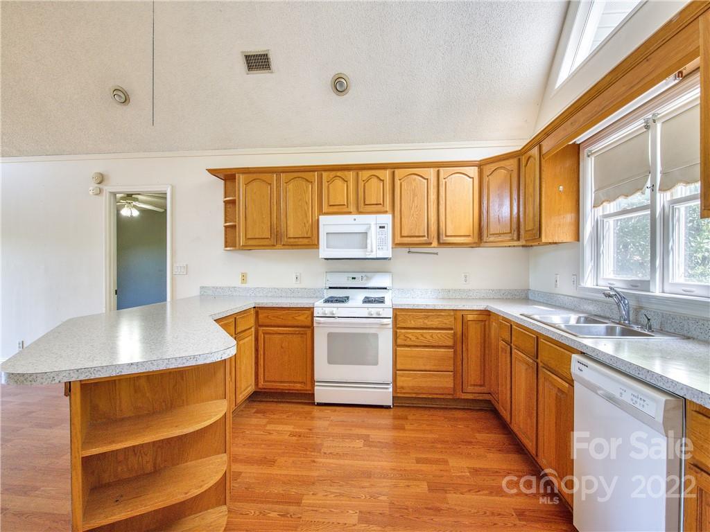 599 Mountain Lake Drive Waynesville NC 28785