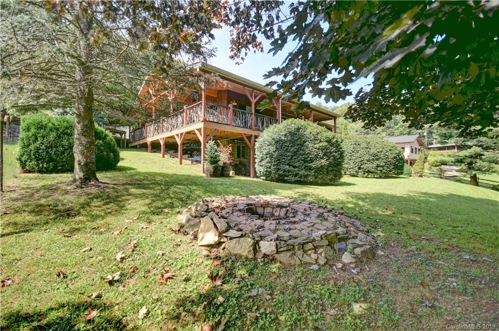 51 Gabriel Lane Maggie Valley NC 28751
