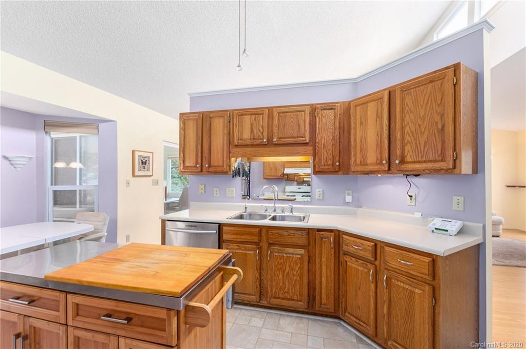 18 Eagles Nest Lane Asheville NC 28806