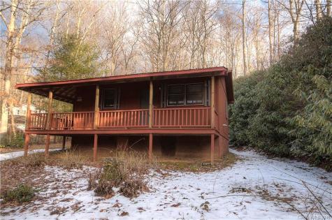 359 North Mountain Drive Spruce Pine NC 28777