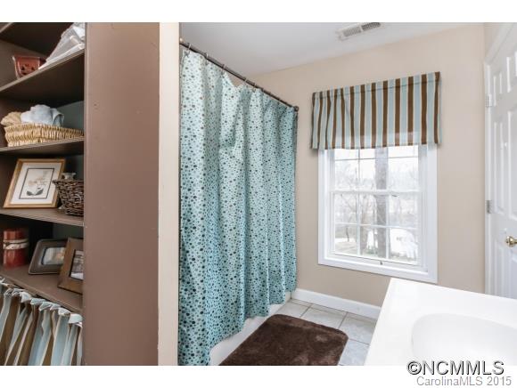 48 Maple Springs Road Asheville NC 28805