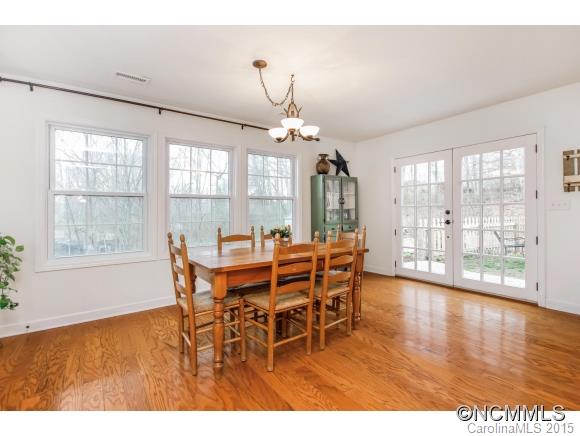 48 Maple Springs Road Asheville NC 28805