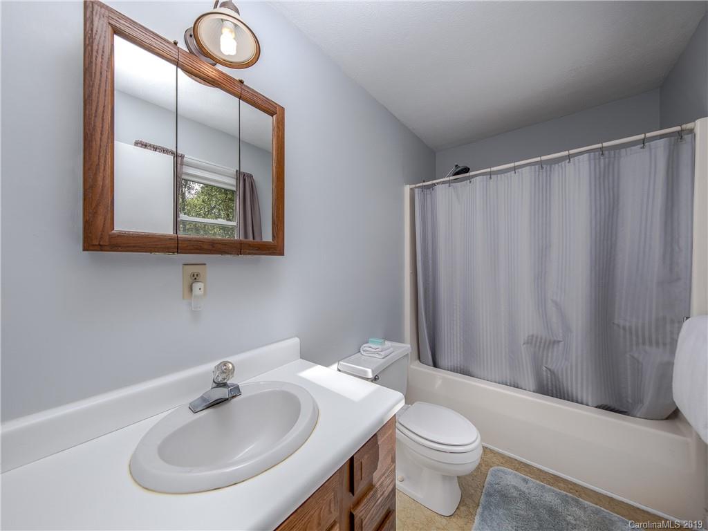 6 Wildwood Lane Weaverville NC 28787