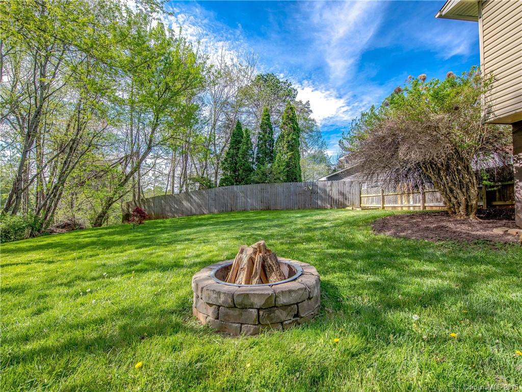 6 Wildwood Lane Weaverville NC 28787