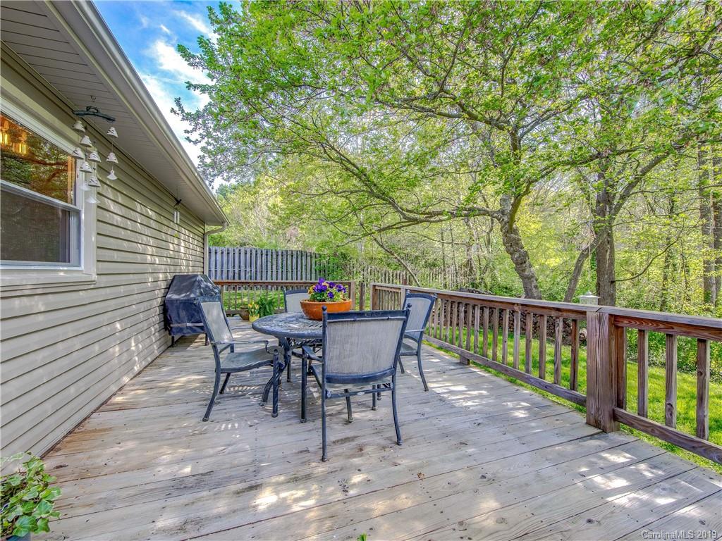 6 Wildwood Lane Weaverville NC 28787